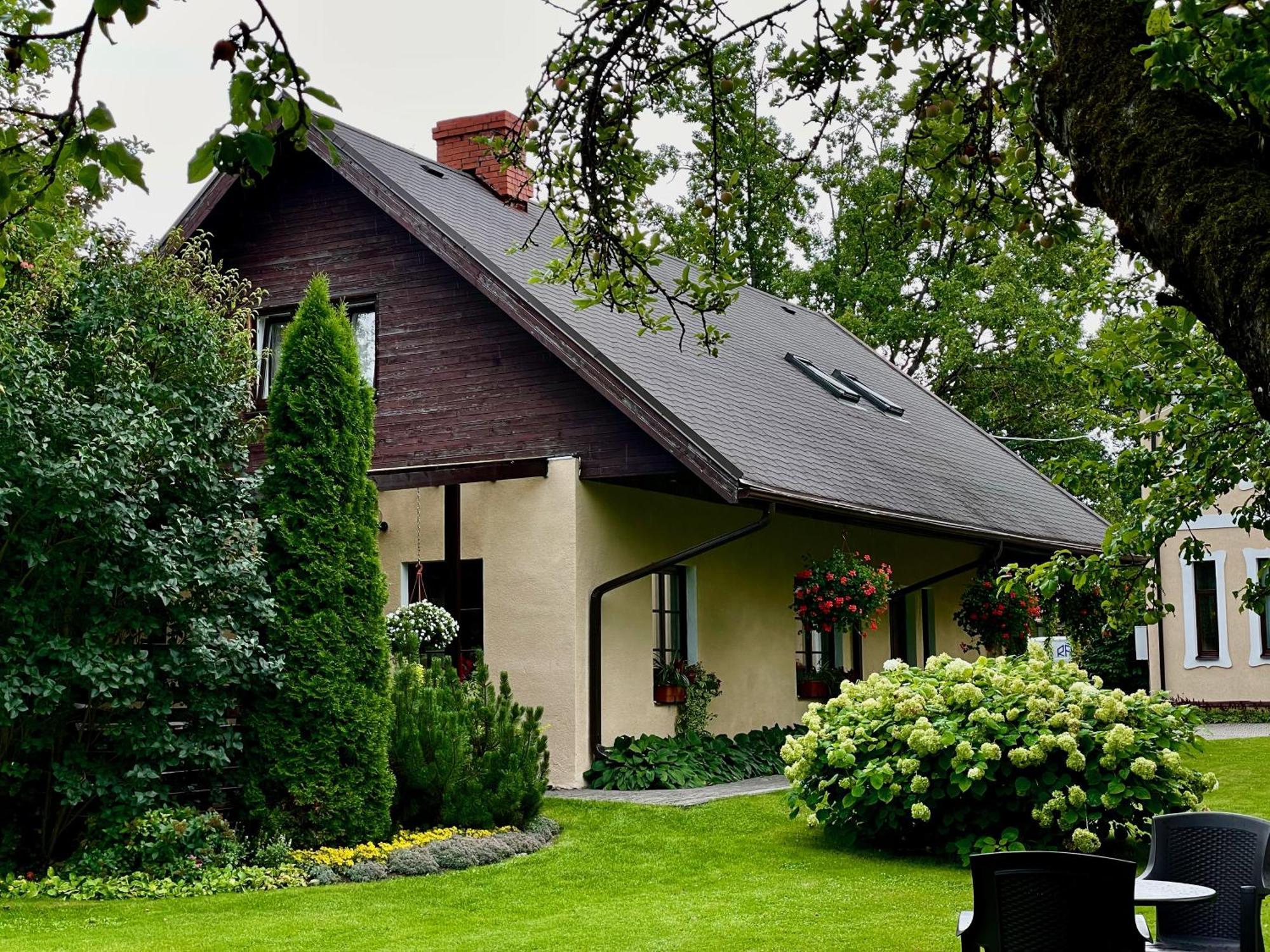 Hostel Livonija Sigulda Exterior photo